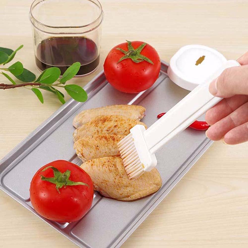 Plastic Oil Bottle Seasoning Dispenser with Silicone Rubber Bristle Brush for BBQ, Oil Brush Bottle Set Oil Storage Container for Kitchen (Multicolor)